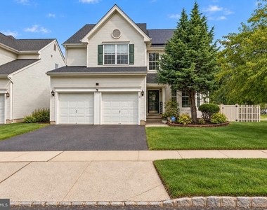 31 Belmont Drive - Photo Thumbnail 1