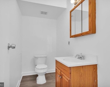 21 Uxbridge Place - Photo Thumbnail 17
