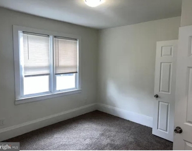 139 Oak Avenue - Photo Thumbnail 6