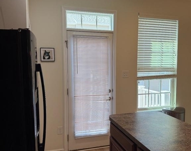 1 Stevens Court - Photo Thumbnail 7