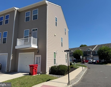 1 Stevens Court - Photo Thumbnail 31