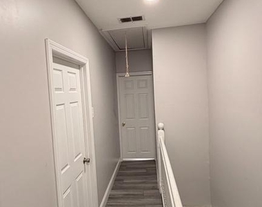 526 Drexel Avenue - Photo Thumbnail 3