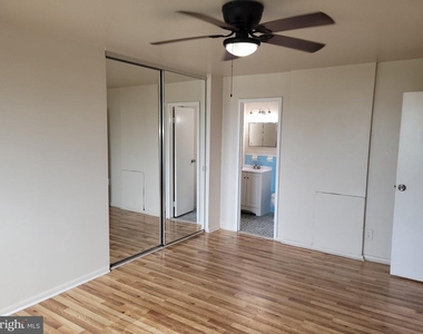 3450 Toledo Terrace - Photo Thumbnail 4