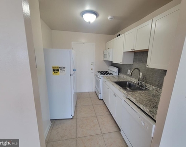 3450 Toledo Terrace - Photo Thumbnail 19