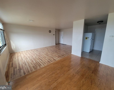 3450 Toledo Terrace - Photo Thumbnail 24