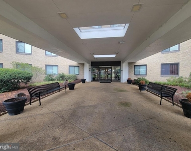 3450 Toledo Terrace - Photo Thumbnail 37