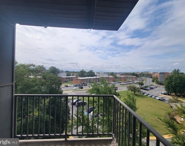 3450 Toledo Terrace - Photo Thumbnail 22