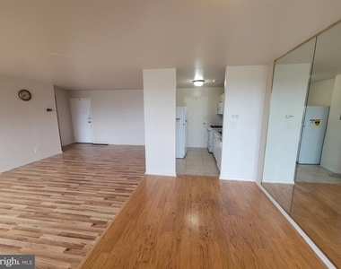 3450 Toledo Terrace - Photo Thumbnail 18