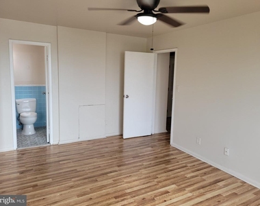 3450 Toledo Terrace - Photo Thumbnail 5