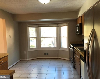 5902 E Boniwood Turn - Photo Thumbnail 8