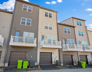6074 Soho Way - Photo Thumbnail 19