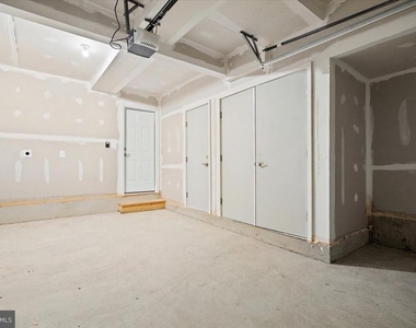 6074 Soho Way - Photo Thumbnail 18