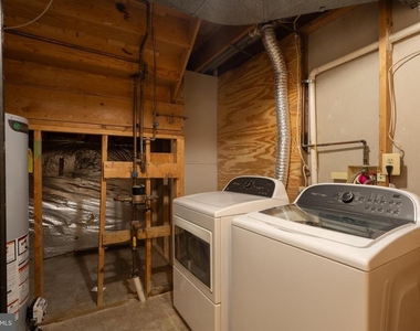 11004 Spring Lake Drive - Photo Thumbnail 19