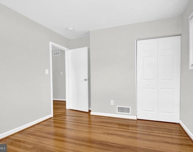 10012 Sinnott Drive - Photo Thumbnail 19