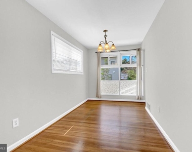 10012 Sinnott Drive - Photo Thumbnail 10