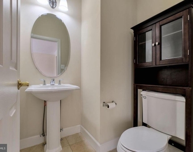 725 Ridgemont Avenue - Photo Thumbnail 10