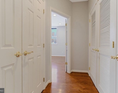 725 Ridgemont Avenue - Photo Thumbnail 25