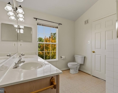 12806 Rexmore Drive - Photo Thumbnail 31