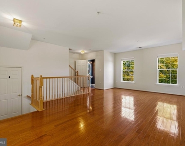 12806 Rexmore Drive - Photo Thumbnail 6