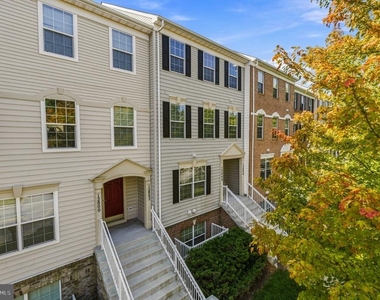 12806 Rexmore Drive - Photo Thumbnail 3