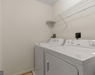 12806 Rexmore Drive - Photo Thumbnail 32