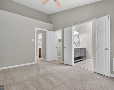 2621 Telluride Place - Photo Thumbnail 8