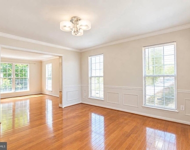 12303 Milestone Manor Lane - Photo Thumbnail 17
