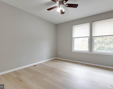 7717 Heatherside Lane - Photo Thumbnail 27