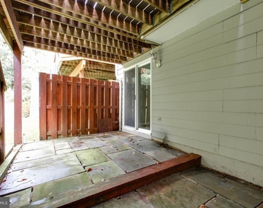 7717 Heatherside Lane - Photo Thumbnail 41