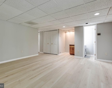 7717 Heatherside Lane - Photo Thumbnail 37