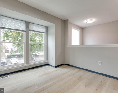 7717 Heatherside Lane - Photo Thumbnail 8