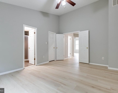 7717 Heatherside Lane - Photo Thumbnail 23