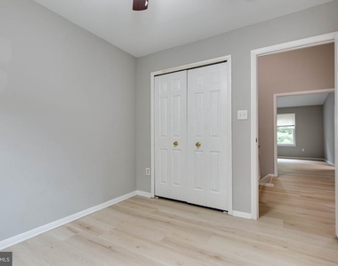 7717 Heatherside Lane - Photo Thumbnail 33
