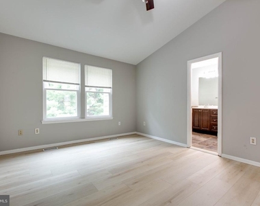 7717 Heatherside Lane - Photo Thumbnail 22
