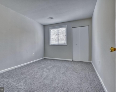 140 Royal Oak Drive - Photo Thumbnail 16