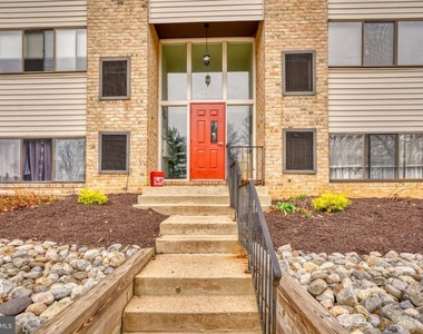 140 Royal Oak Drive - Photo Thumbnail 1