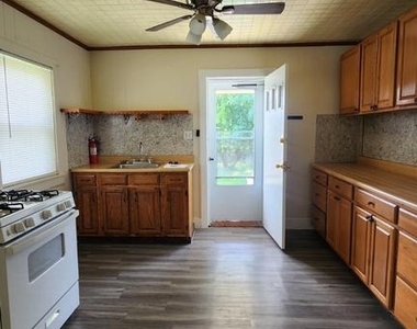 397 Oriole Avenue - Photo Thumbnail 1