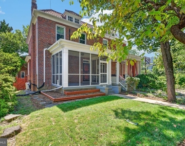 4130 Military Road Nw - Photo Thumbnail 5