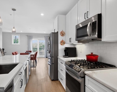 311 Jefferson Street Nw - Photo Thumbnail 7
