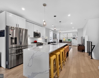 311 Jefferson Street Nw - Photo Thumbnail 8