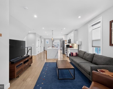 311 Jefferson Street Nw - Photo Thumbnail 2