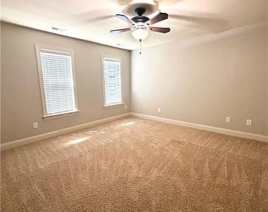 70 Carter Drive - Photo Thumbnail 15