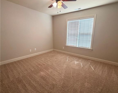 70 Carter Drive - Photo Thumbnail 22