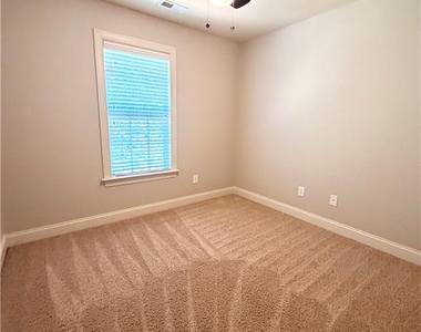 70 Carter Drive - Photo Thumbnail 21