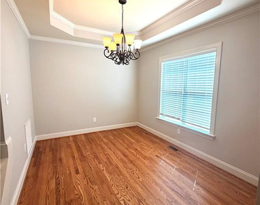 70 Carter Drive - Photo Thumbnail 3