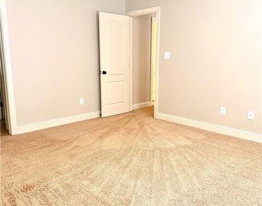 70 Carter Drive - Photo Thumbnail 20
