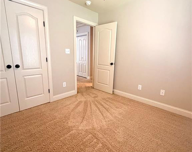 70 Carter Drive - Photo Thumbnail 24