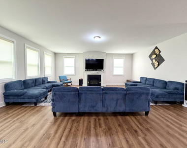 3500 Lebrun Path - Photo Thumbnail 12