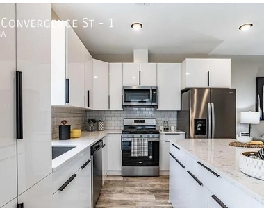3915 Convergence Street - Photo Thumbnail 5