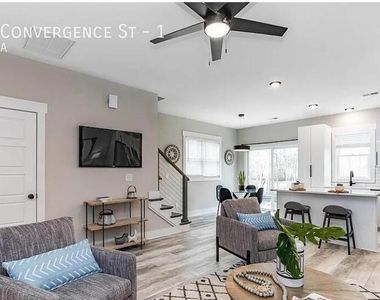 3915 Convergence Street - Photo Thumbnail 3